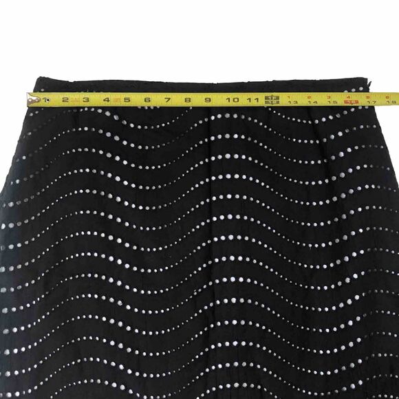 Ann Taylor Women’s Black Cotton Pencil Skirt Embroidered Eyelets Size 10 - Picture 6 of 8